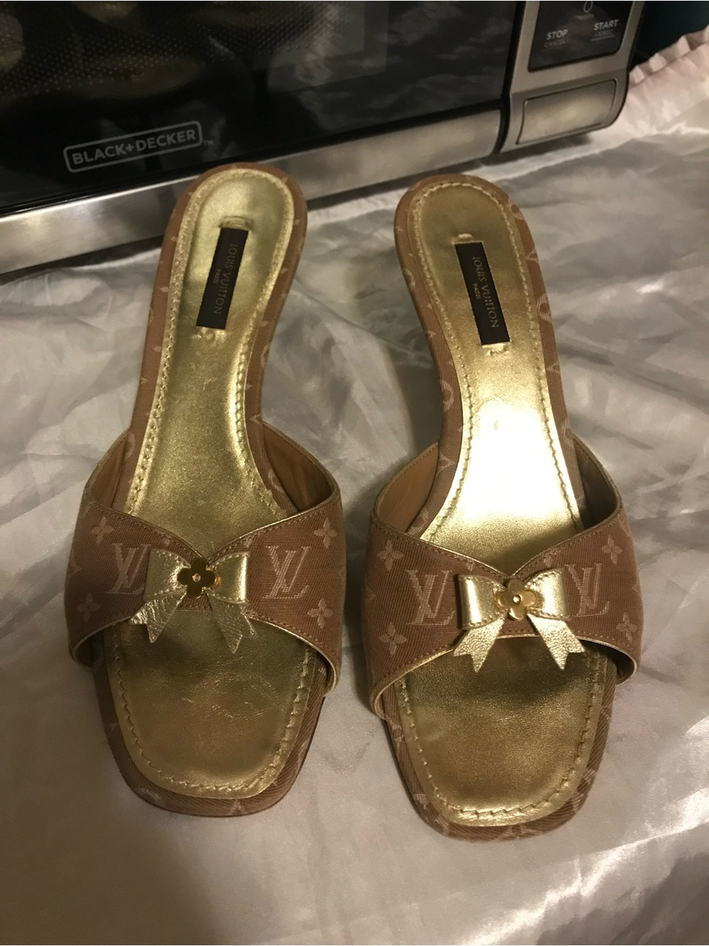 Louis Vuitton Tan Monogram Bow Slide Sandals with Gold Insole